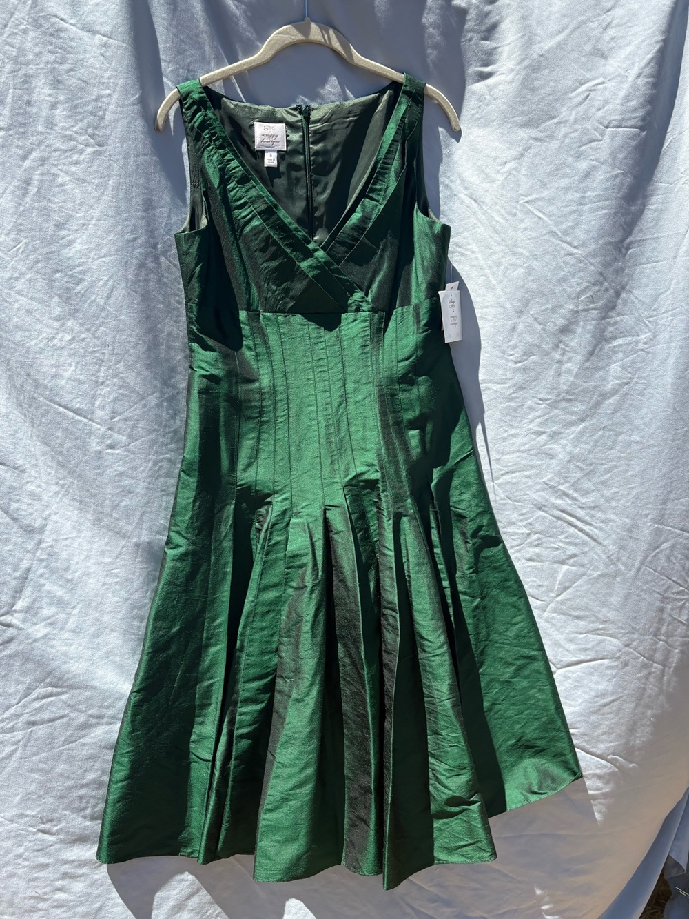 Suzi Chin for Maggy Boutique Emerald Green Sleeveless Fit-and-Flare Midi Dress